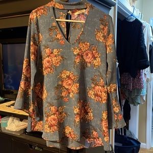 Women’s shirt